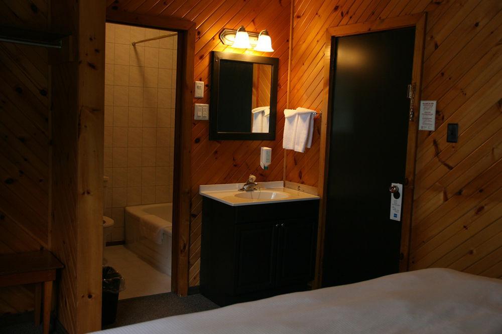 Beachwood Resort Deer Bay Exterior photo