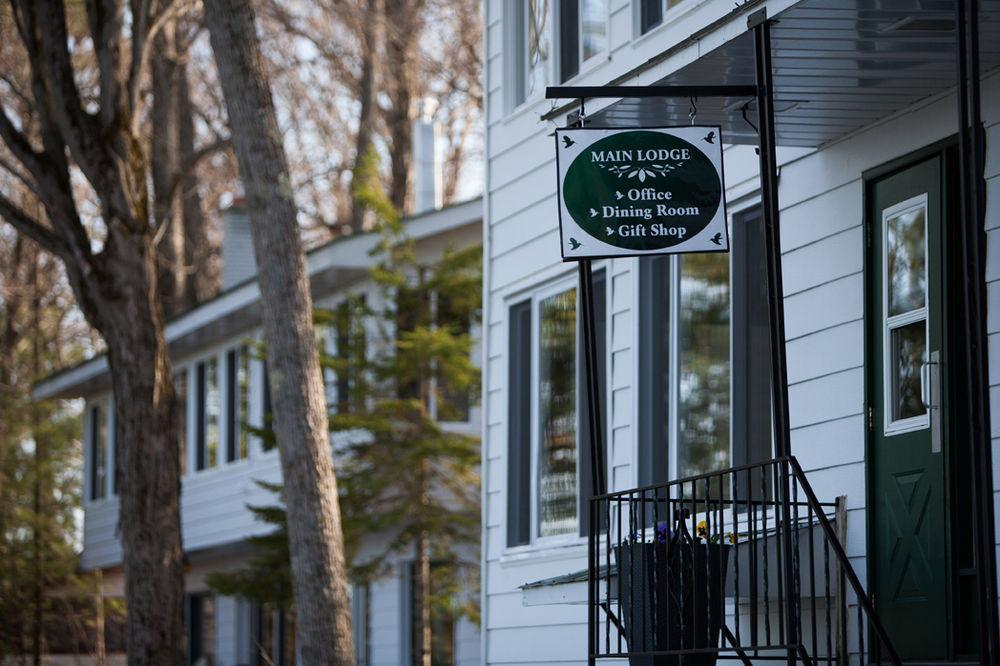 Beachwood Resort Deer Bay Exterior photo